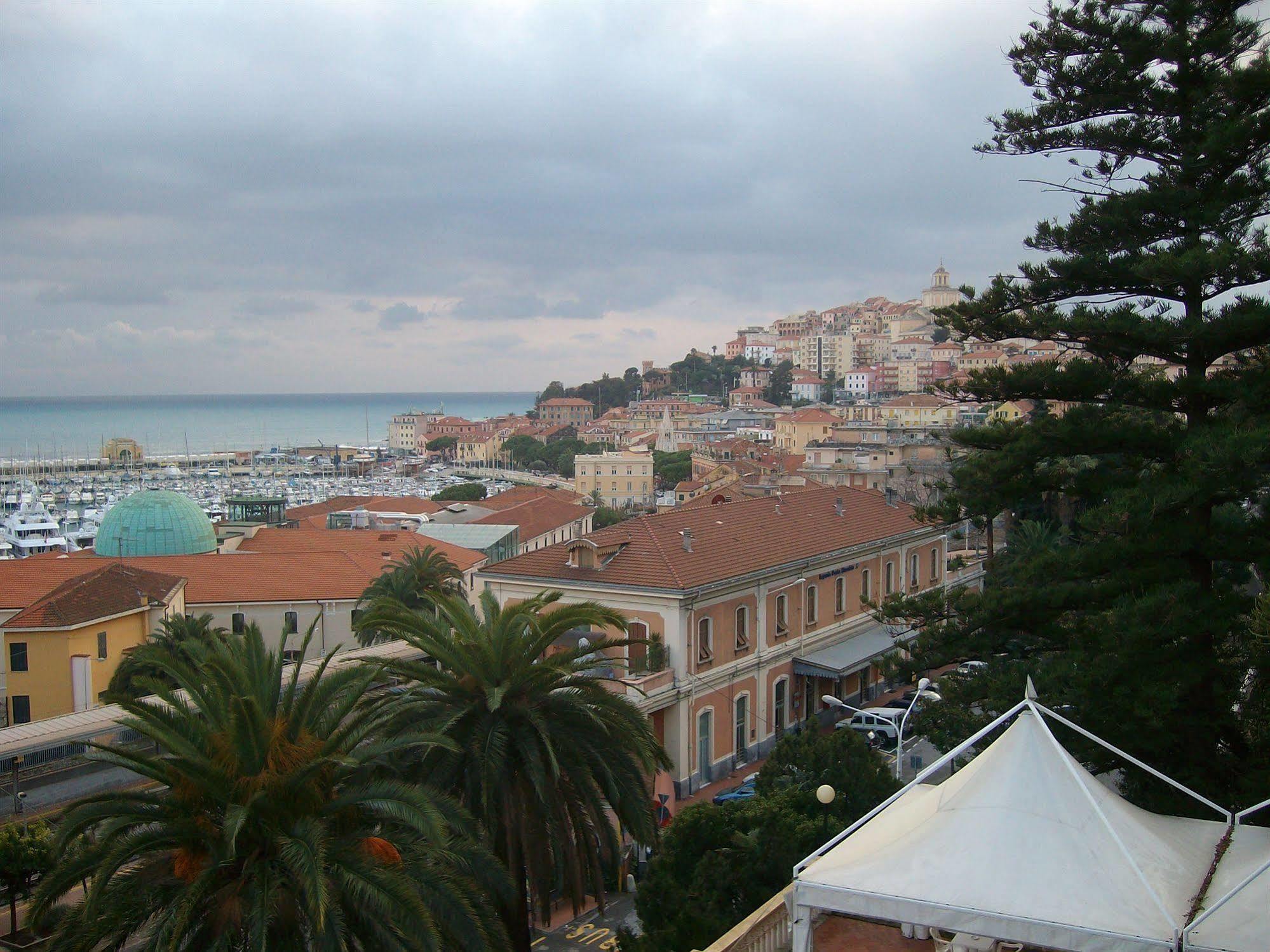 Miramare Hotel 4*